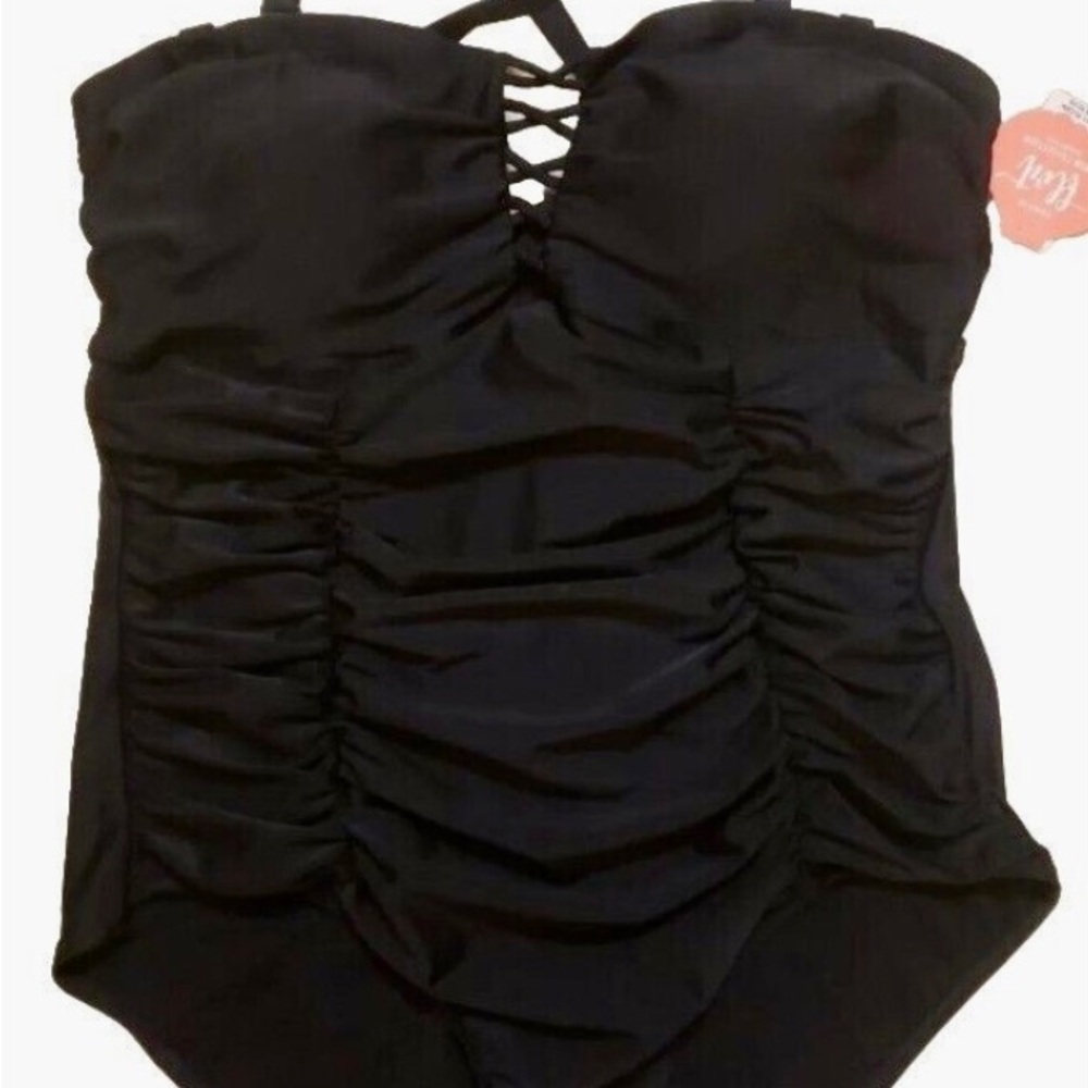 Torrid Black Lattice Front One Piece Swimsuit 1X NWT